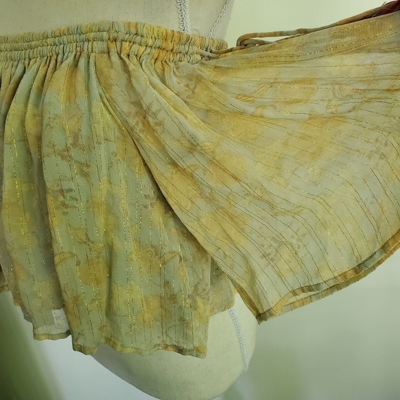 Raga "Norah" Off Shoulder Tie Tassel Top - Picture 4 of 10